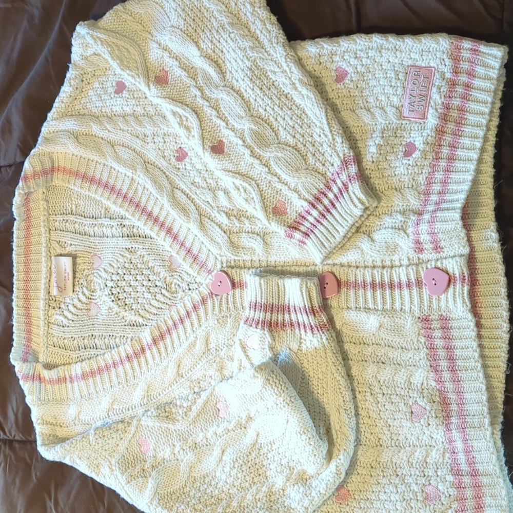 Taylor Swift lover cardigan